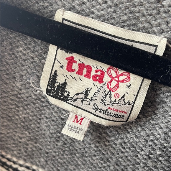 TNA CARDIGAN - Picture 3 of 7